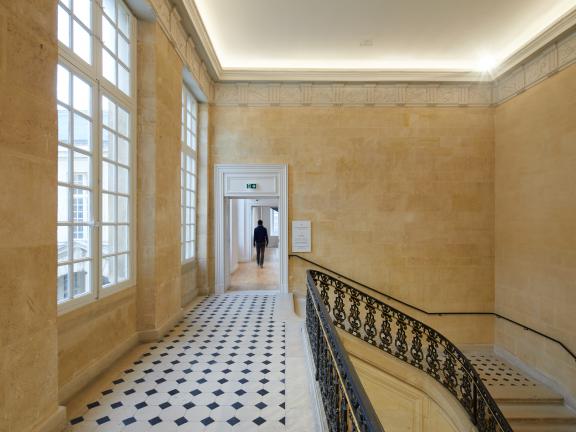 ESCALIER Le Peletier 