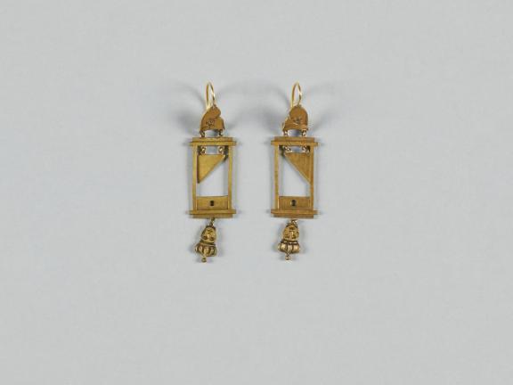Pendants d’oreilles à la guillotine 